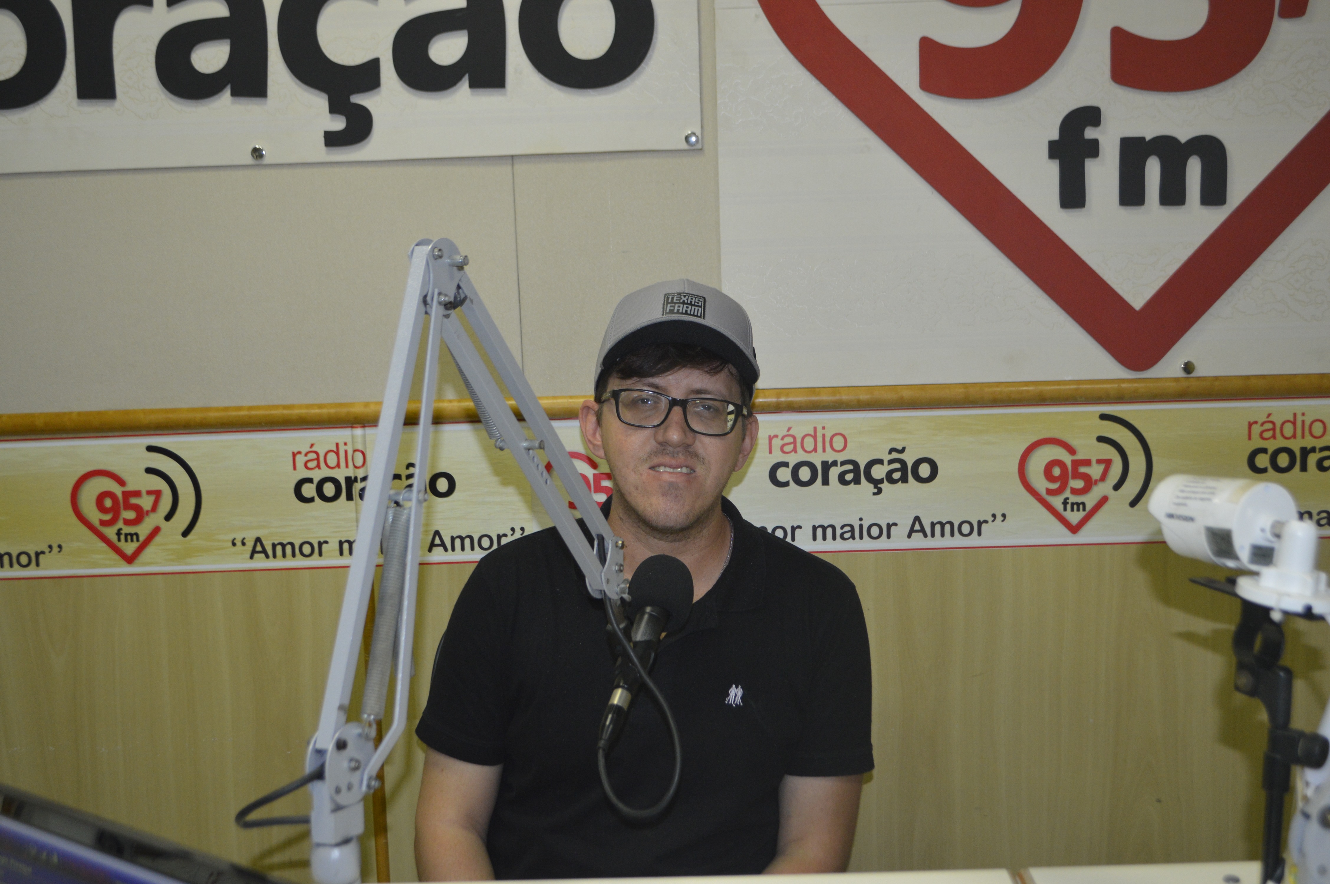 Série 'Os 10 Mandamentos' com Padre Clayton: Não pecar contra a castidade Padre Clayton. Foto: Rádio Coração FM