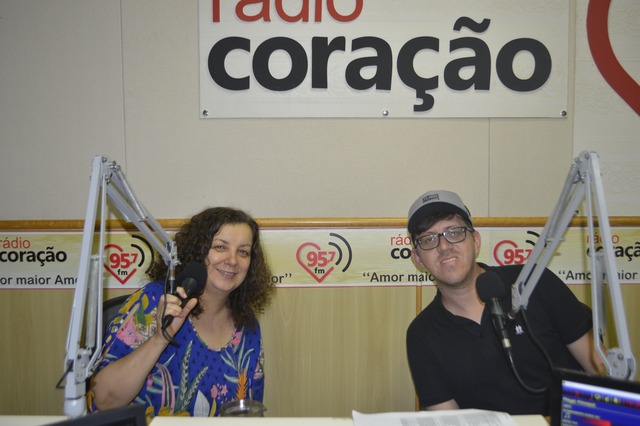 Série 'Os 10 Mandamentos' com Padre Clayton: Não pecar contra a castidade Padre Clayton e Ozair Sanabria. Foto: Rádio Coração FM