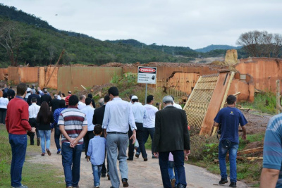 Núncio apostólico e bispos levam solidariedade às vítimas do rompimento da Barragem de Fundão