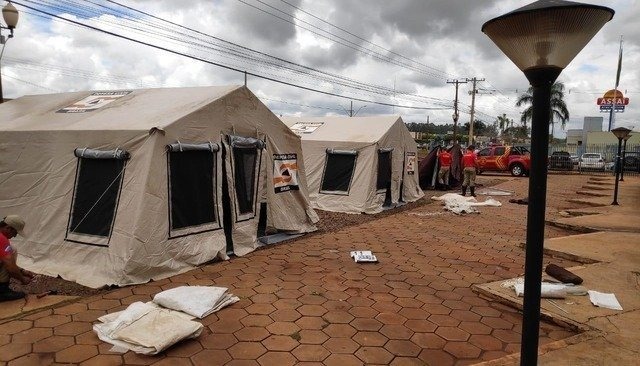 Barracas na UPA foram montadas para receberem possíveis pacientes do covid-19
Foto: Divulgação