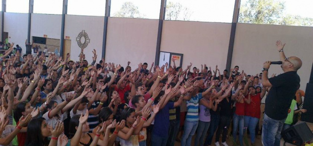 3° Acampamento “Jovens Sarados” 3° Acampamento “Jovens Sarados”