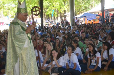 Dom Henrique durante homilia na Santa Missa que foi transmitida pela Rádio Coração. Foto: Estanislau Sanabria