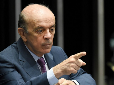 José Serra pede demissão do Itamaraty por problemas de saúde