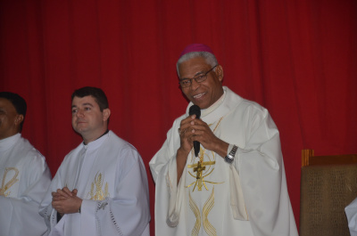 Dom Henrique Aparecido de Lima, bispo da diocese de Dourados que presidiu a missa de encerramento do Night Fever