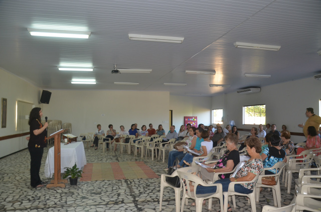 Curso de comunicação para fiéis atuantes na comunidade