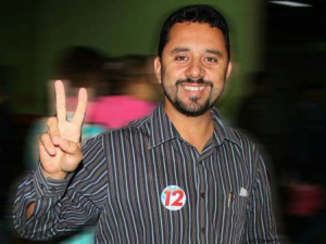 Novo prefeito de Itaporã que venceu a eleição juntamente com sua vice Jacinta Cordeiro.