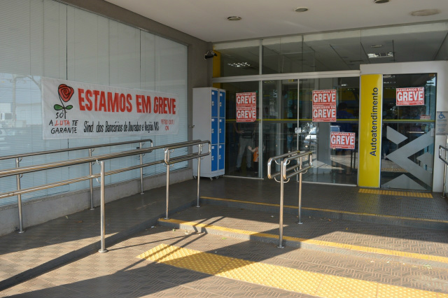 Greve continua em todo o Brasil - Foto: Gizele Almeida
