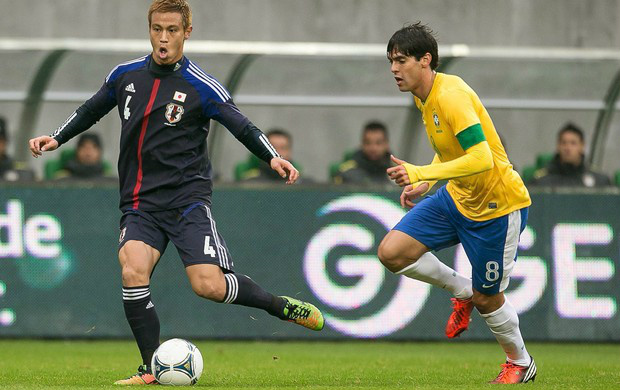 Kaká também foi um dos destaques da vitória da seleção brasileira (Foto: EFE)