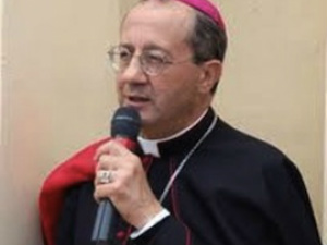Dom Bruno Forte, arcebispo de Chieti-Vasto, Itália. 