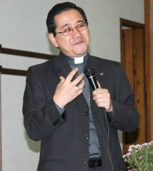 Dom Júlio Akamine destacou que a educação católica é bem aceita quando se entende que ela está a serviço da formação dos cidadãos