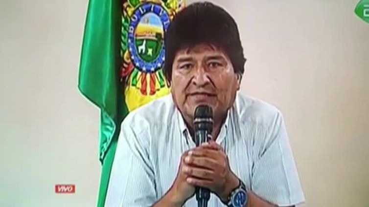 Evo Morales durante transmissão televisiva da renúncia - Reuters/Direitos Reservados