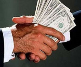 Segundo o relatório da PF, Áureo Garcia, portanto, exerce papel que vai além de uma simples relação advogado-cliente