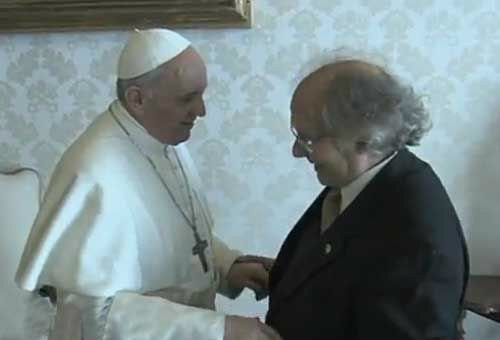 O Papa recebe ao prêmio Nobel que desmentiu calúnias sobre envolvimento com a ditadura