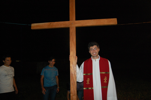 Pe. Alexandre, da paróquia Sagrado Coração de Jesus, fundador da mais nova comunidade de Dourados.
