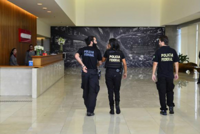Polícia Federal chega à sede da Construtora Odebrecht, na 23ª fase da Operação Lava Jato Rovena Rosa/Arquivo Agência Brasil