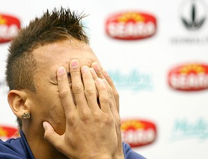 Neymar levou bronca até de Mano Menezes
(Foto: Ag. Estado)