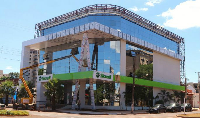 Novas instalações, mais ampla e moderna, estão localizadas na avenida Weimar Gonçalves Torres esquina com a rua Melvin Jones;