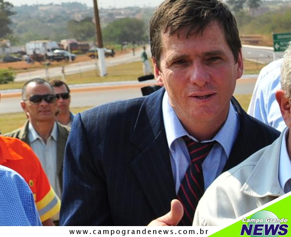 Ari Artuzi atualmente está sem partido, após ser expulso. 